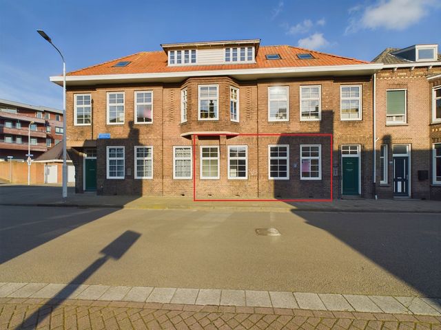 Burgemeester Geillstraat 16, Terneuzen