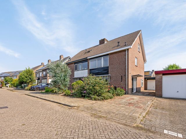 Ruiterpad 2, Rhenen