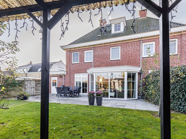 Steenenstraat 11, Oud-Beijerland