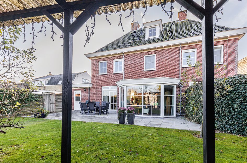 Steenenstraat 11
