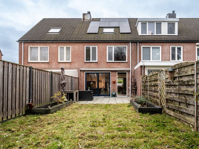 Ebstraat 5, Lelystad