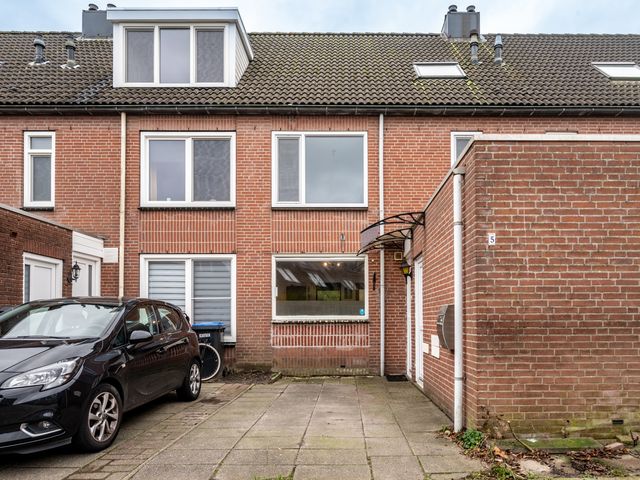 Ebstraat 5, Lelystad