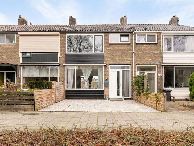 Aletta Jacobslaan 4, Purmerend