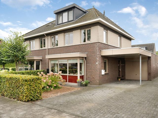 Schotlaan 18, Hardenberg