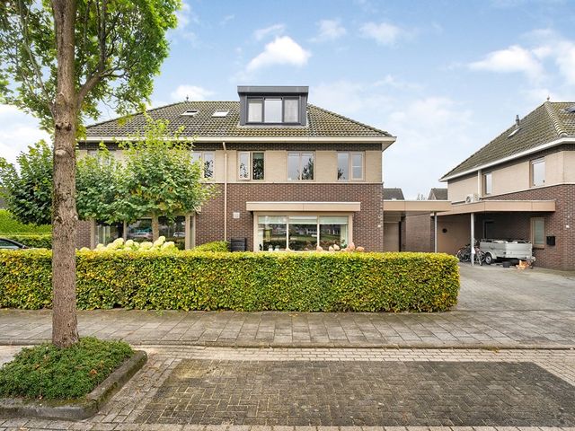 Schotlaan 18, Hardenberg