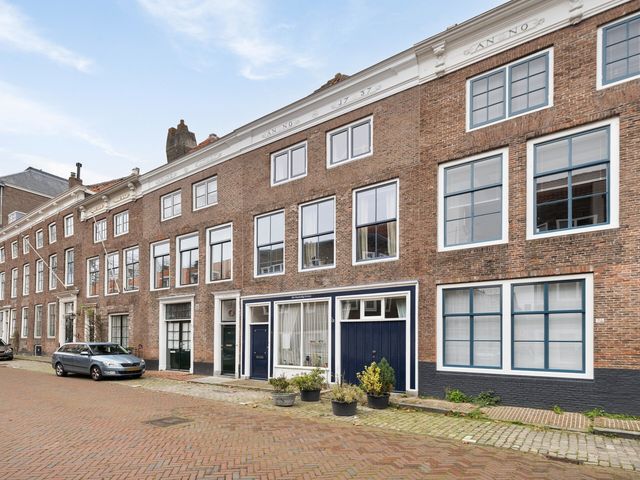 Bree 38, Middelburg