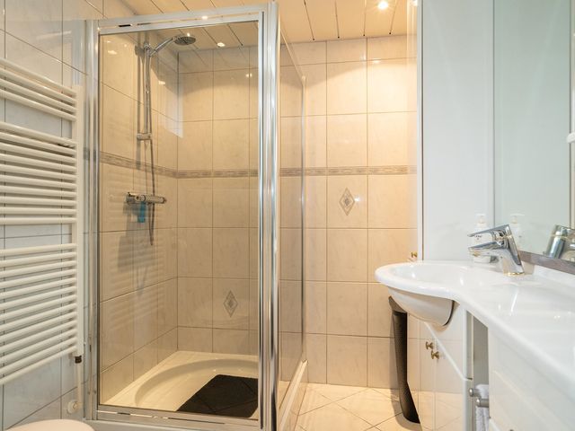 Schipholtstraat 412, Enschede