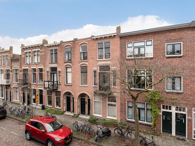 Drie Octoberstraat 18A, Leiden