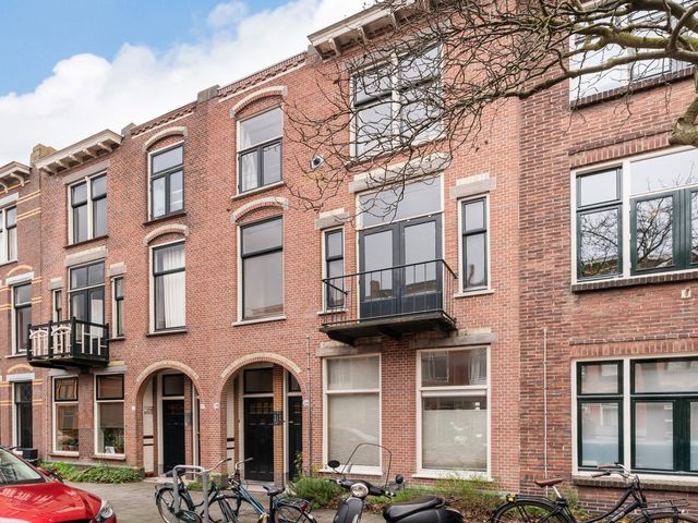 Drie Octoberstraat 18A, Leiden