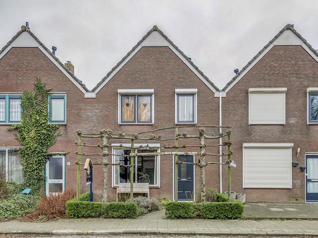 Burgemeester Bouwensestraat 37, Scherpenisse