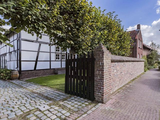 Limburgerstraat 101, Cadier En Keer