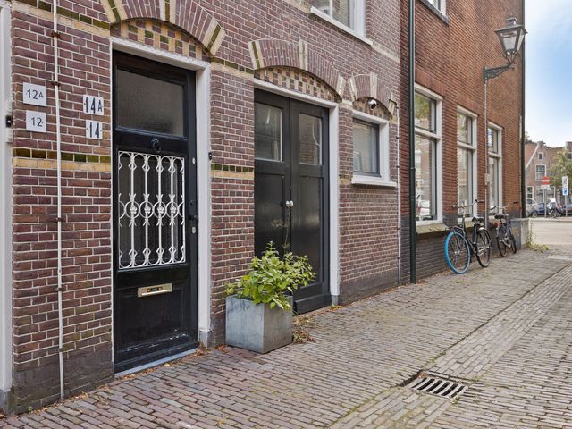 Nieuwebrugsteeg 14, Leiden