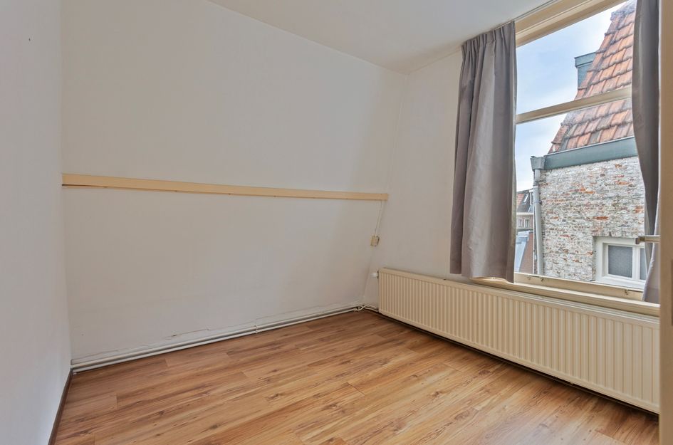 Nieuwebrugsteeg 14