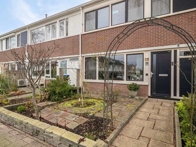 Lekstraat 26, Emmeloord