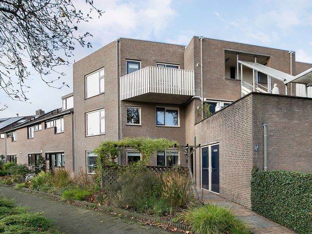 Weidebloemenlaan 158, Woerden