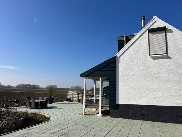 Middelsluissedijk Oz 82, Numansdorp