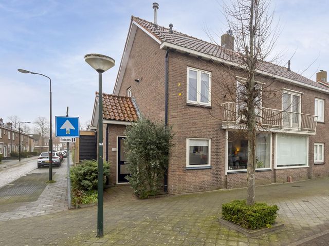 Troelstrastraat 52, Hardinxveld-Giessendam