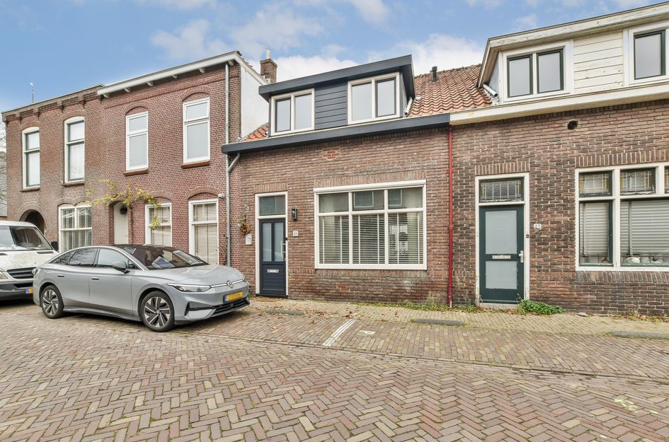 Hoofdstraat 25