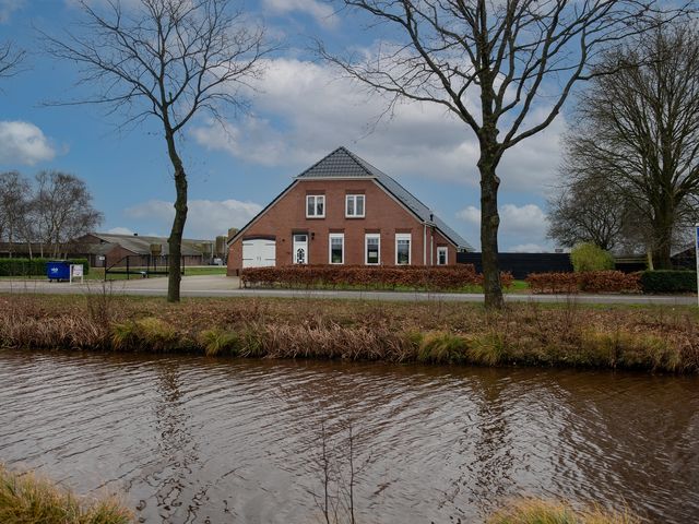 Hoofdkanaal OZ 110, Emmer-Compascuum