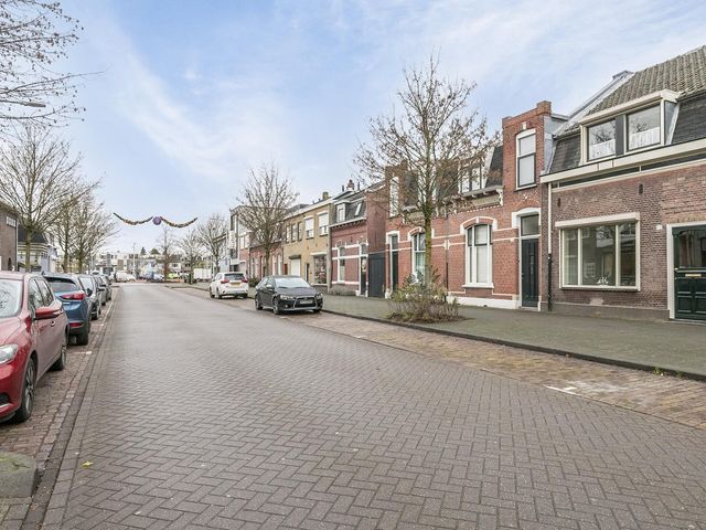 Molenbochtstraat 73, Tilburg