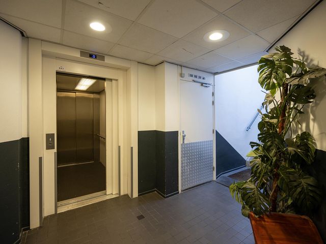 Eerste Van der Helststraat 1A 15, Amsterdam