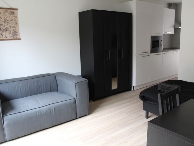 Klaas van Reeuwijkstraat 1, Hoofddorp