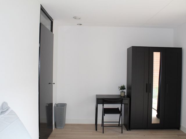 Klaas van Reeuwijkstraat 1, Hoofddorp