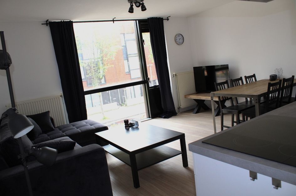 Klaas van Reeuwijkstraat 1
