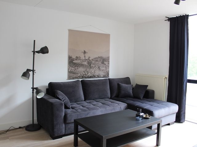 Klaas van Reeuwijkstraat 1, Hoofddorp