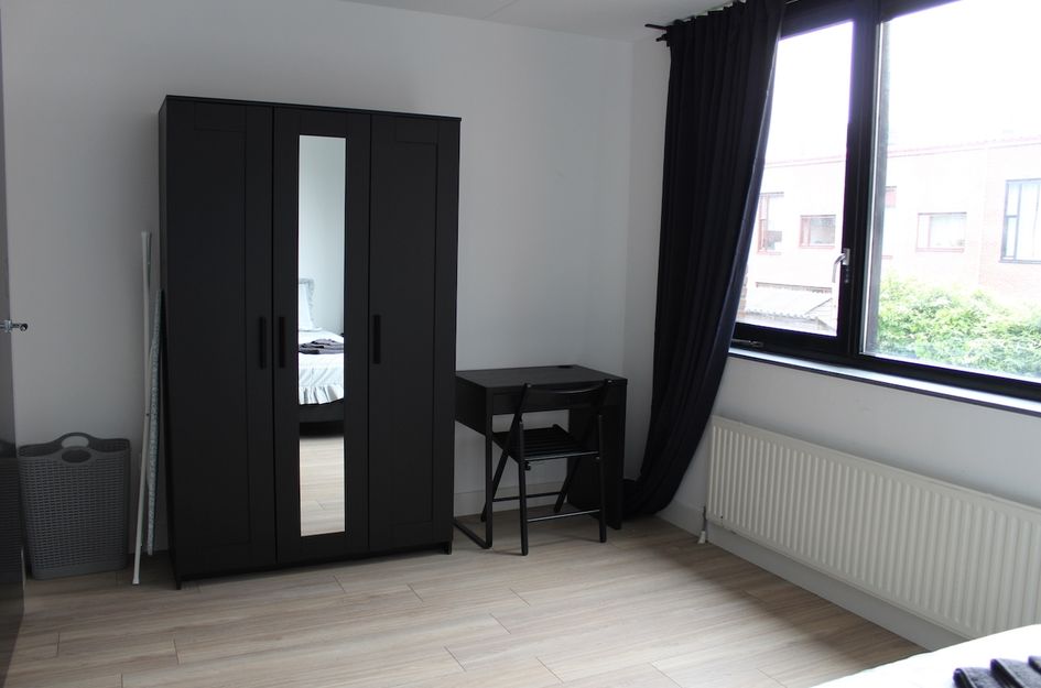 Klaas van Reeuwijkstraat 1