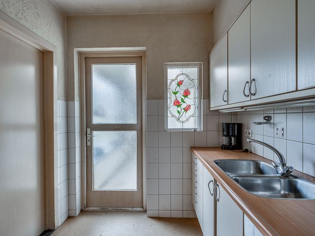 Oude Baan 28, Reuver