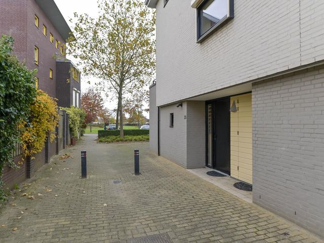 Zwanebloem 25, Tegelen