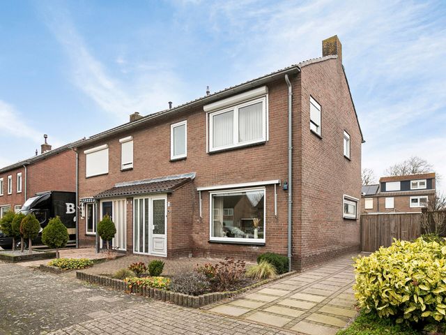 Heemstedesingel 5, Bunschoten-Spakenburg