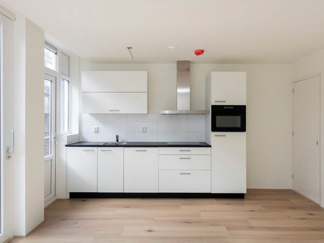 Bas Jungeriusstraat 118A, Rotterdam