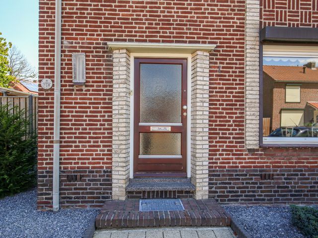 Kievitstraat 1, Tegelen