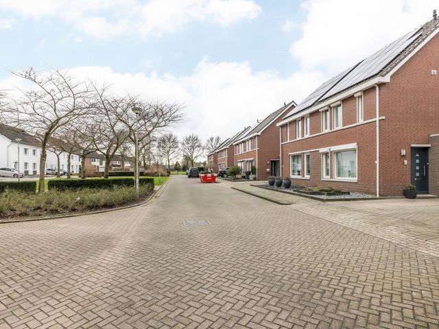 Hortensiastraat 15, Geleen