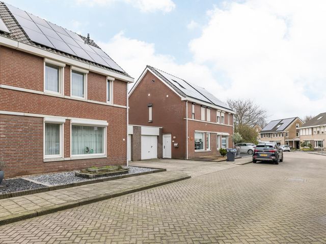 Hortensiastraat 15, Geleen