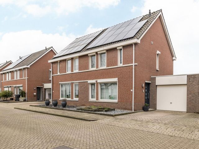 Hortensiastraat 15, Geleen