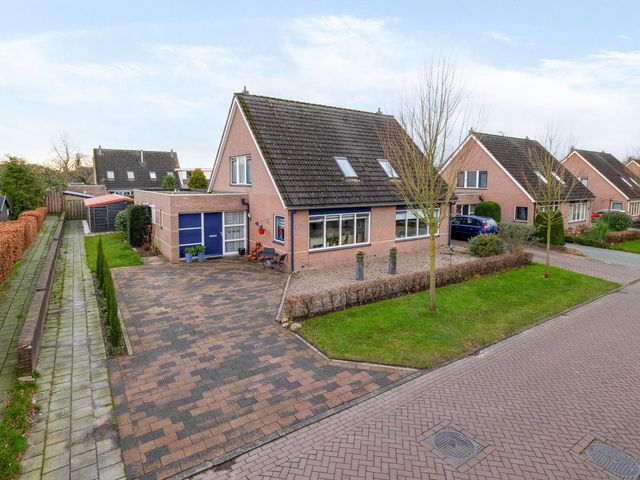 Standvoetbeker 1, Borger