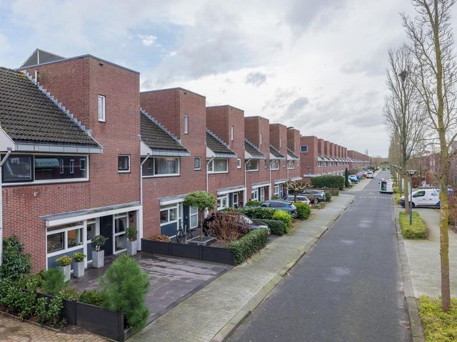 Duinbeek 20, Hoofddorp