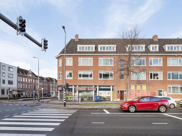 Dorpsweg 11A, Rotterdam