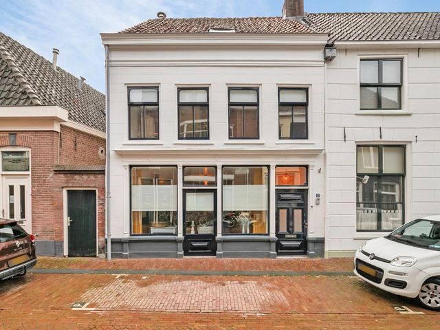 Buiten Nieuwstraat 12, Kampen