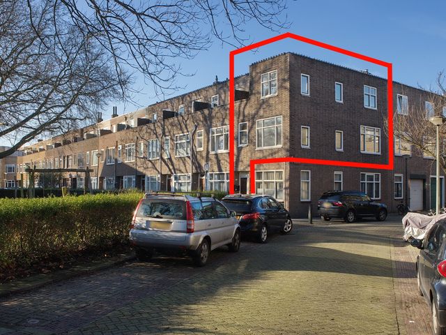 Newtonplein 8B, Schiedam