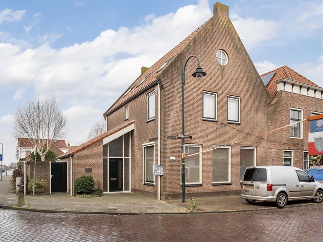 Voorstraat 1, Stavenisse