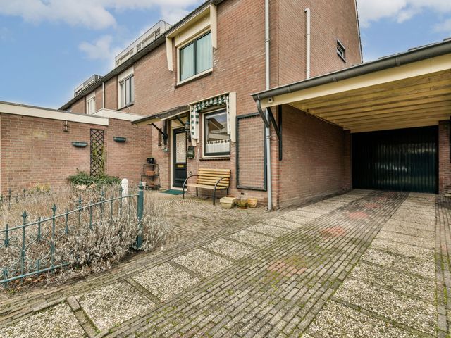 De Hoper 74, Oostzaan