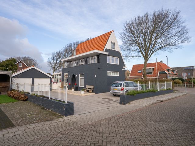 Burdetstraat 17, Den Burg