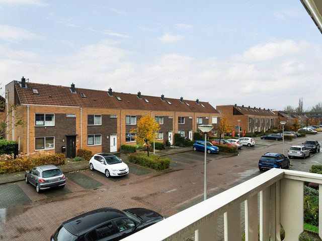 Lupinestraat 2, Capelle Aan Den IJssel