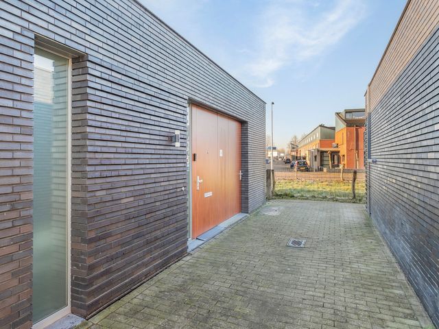 Scharwoudestraat 98, Tilburg