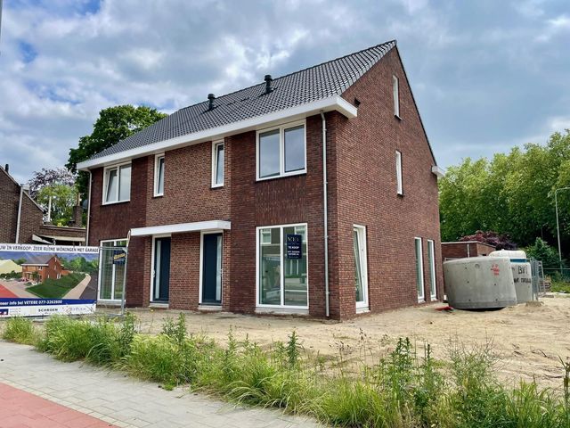 2-onder-1-kapwoning , Tegelen