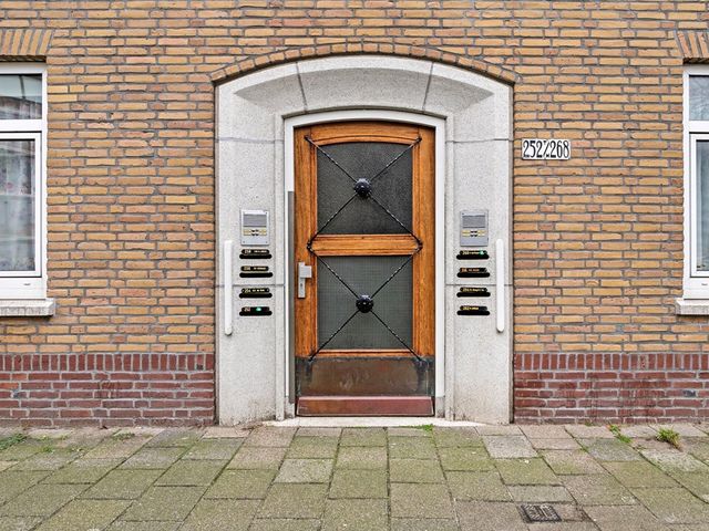 Medemblikstraat 254, Den Haag